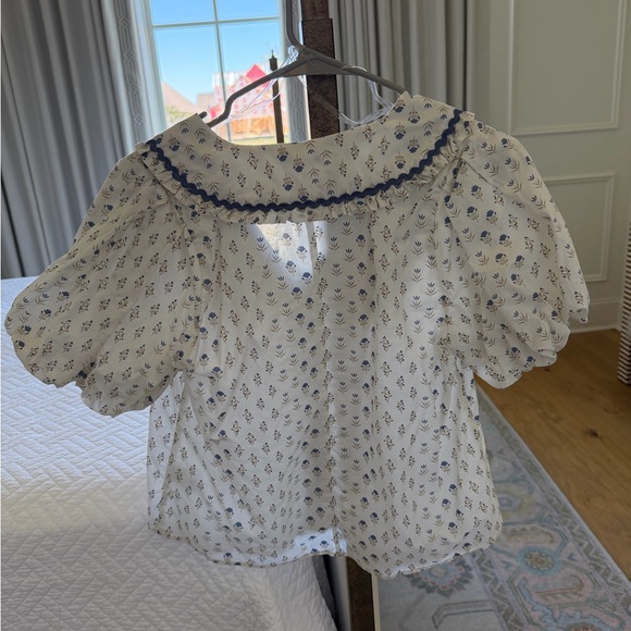 Floral Puff Sleeve Blouse - White and Blue - Picture 3 of 14